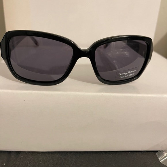 Tommy Bahama Sunglasses TB7029 black frame new - Picture 2 of 5